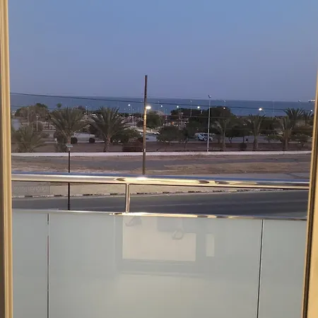 Iolena Seaview 皮拉