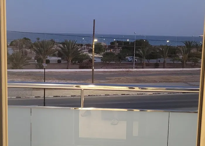 Iolena Seaview פיילה